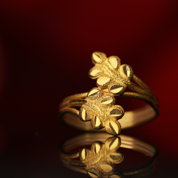 Royal Elegance Ring